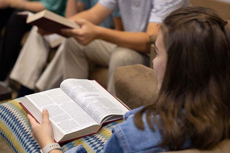 youth-ministry-img